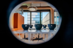 Einblick in Klassenzimmer