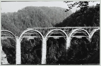 B Lorzentobelbrücke 02-106833
