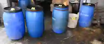Lagerung des Heizöl in Fässern