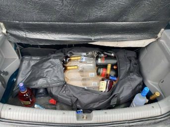 37 Flaschen unbezahlte Spirituosen im Gepäck