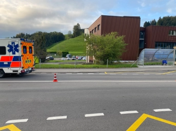 Kind von Lieferwagen angefahren und verletzt
