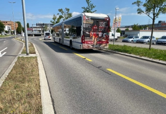 Fünf Personen nach Vollbremsung eines Busses leicht verletzt