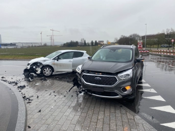 Seitlich/frontale Kollision