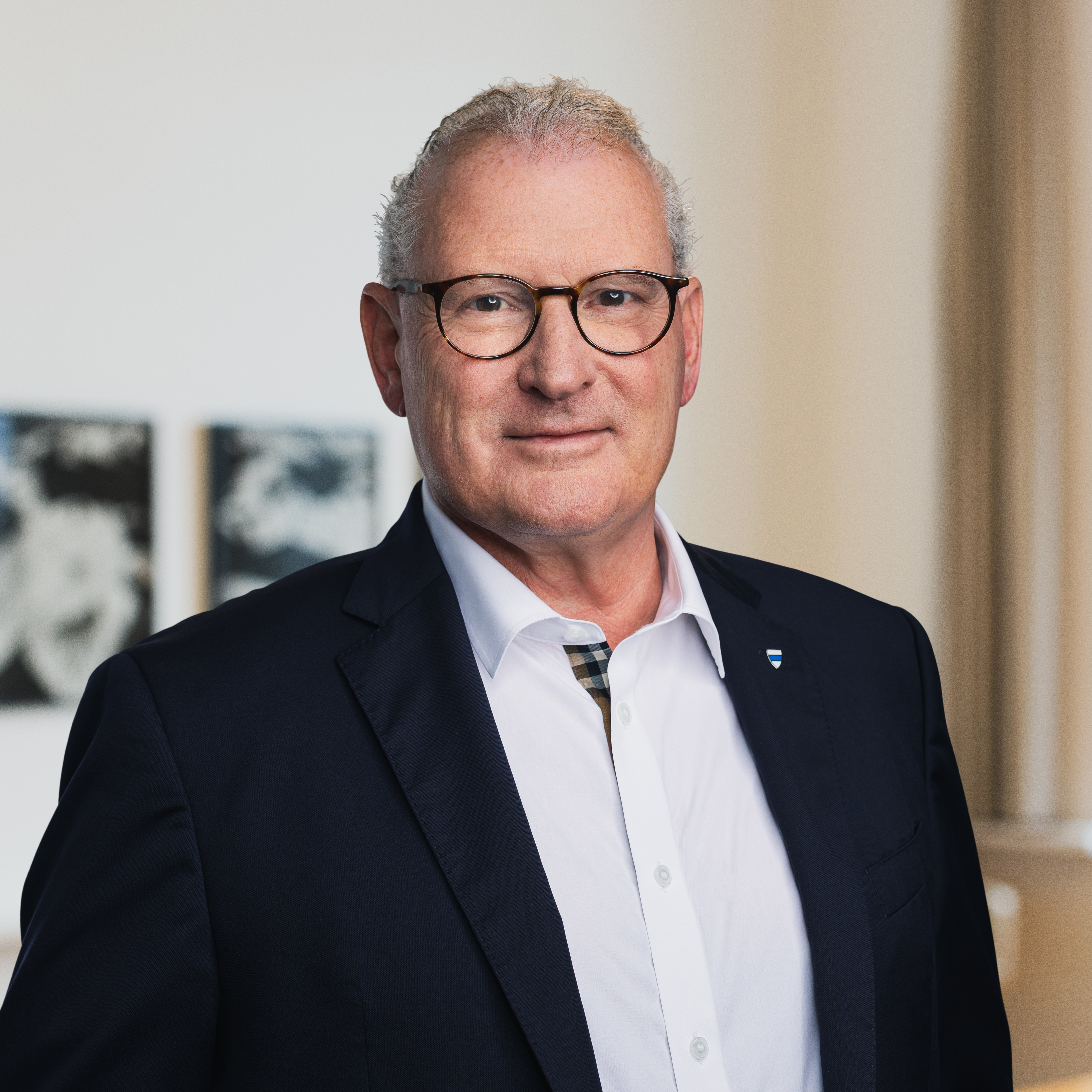 Heinz Tännler, Finanzdirektor